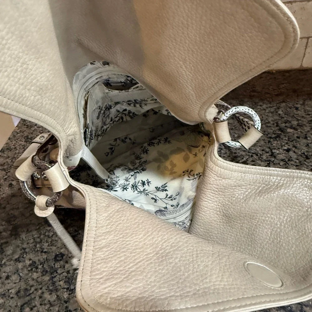 Brighton Cream Pebbled Leather Shoulder‎ Bag Braided Strap Heart Charm
